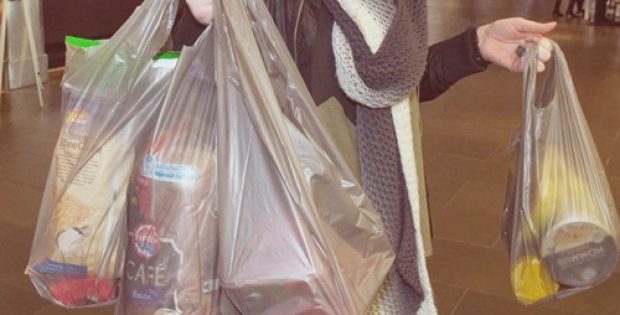Oregon Legislature may impose state-wide plastic bags tax, straw ban